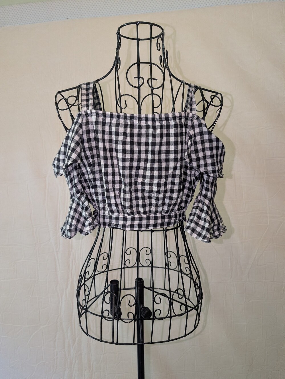 Checkered Crop Top - Picture 3 of 4